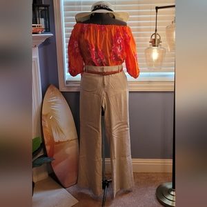 Gap Perfect Trouser, size 8, cream colored, linen blend.